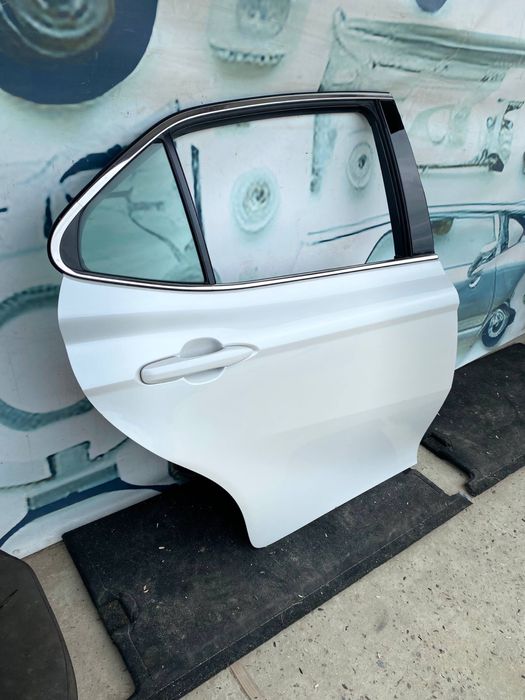 Двері дверка Toyota Camry 70 2027-2024