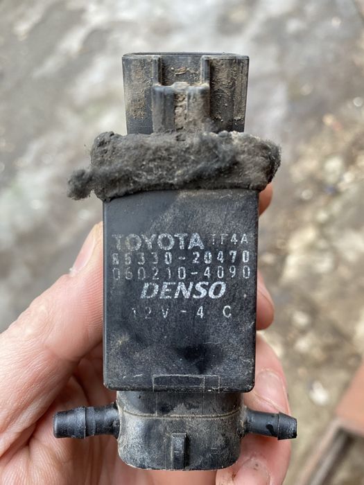 Насос омивача Toyota/Lexus 8533020470