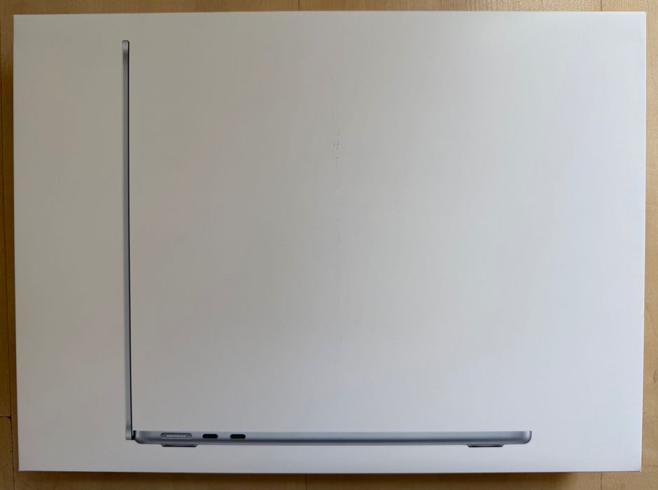 MacBook Air 13" M5 (2026) 10CPU/10GPU 24GB/1TB GWARANCJA 3 lata, 2 cykle, jak NOWY