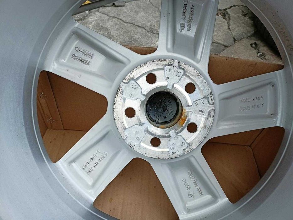 Oryginał felgi 17cali 2GM VW Polo T-Cross Taigo Virtus Taigun nr7117