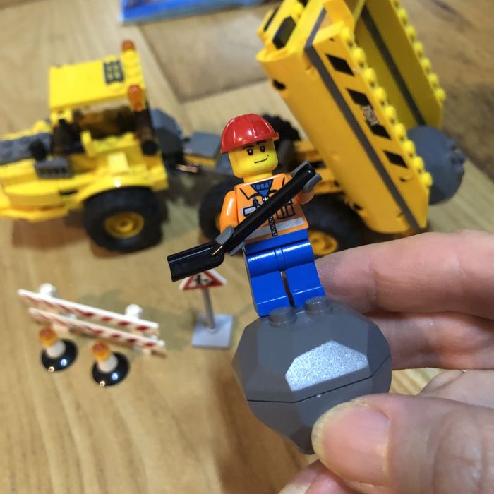 Lego City 7631 Dump Truck