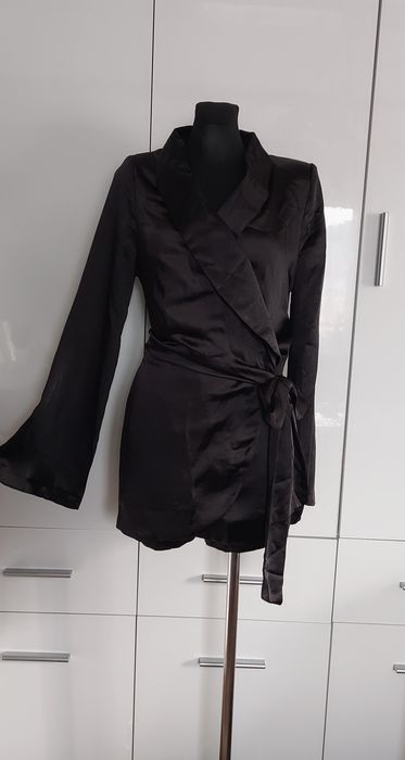 NOWY kombinezon kopertowy satynowy Asos M czarny