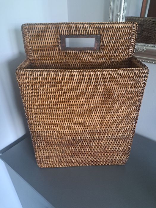 Gazetnik Ratanowy..Lub kosz.40 x25x35 duzy.Stan igla..