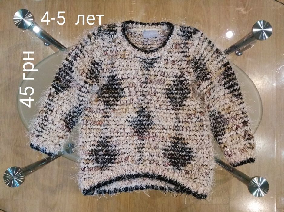 Вещи на девочку 4-5 лет, куртка, свитер, худи, платье новогоднее