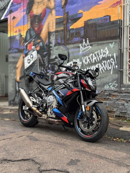BMW M1000R Competition 2024 рік