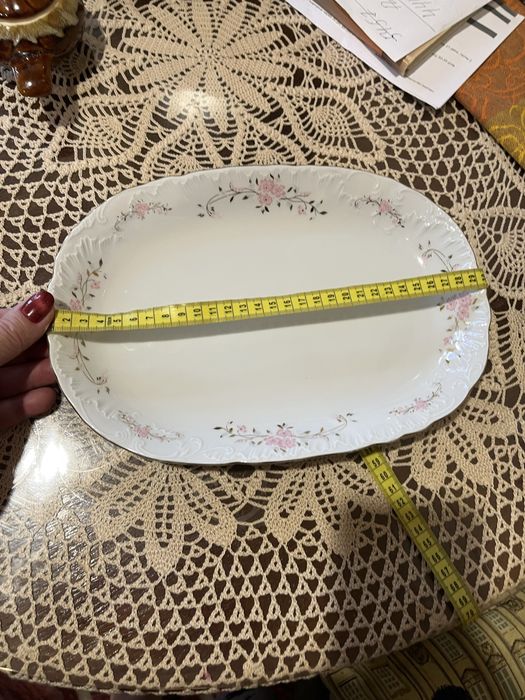 Блюдо овальное РОКОККО Польша красивое. Фарфор есть два штуки