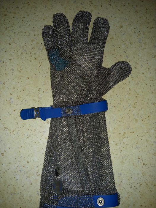 rękawica masarska metalowa niroflex niebieska