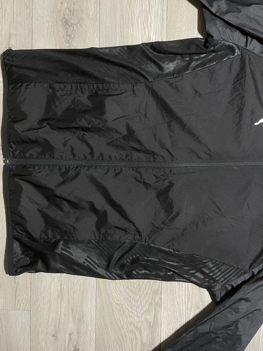 Нейлонова вітровка Puma бігова легка куртка чоловіча