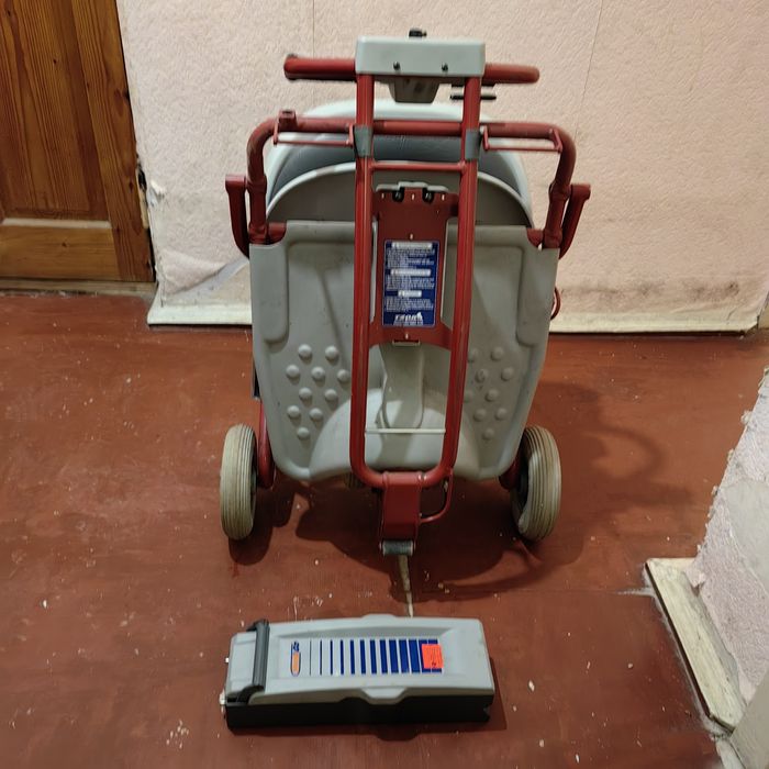 портативнє складнє крісло моторизоване