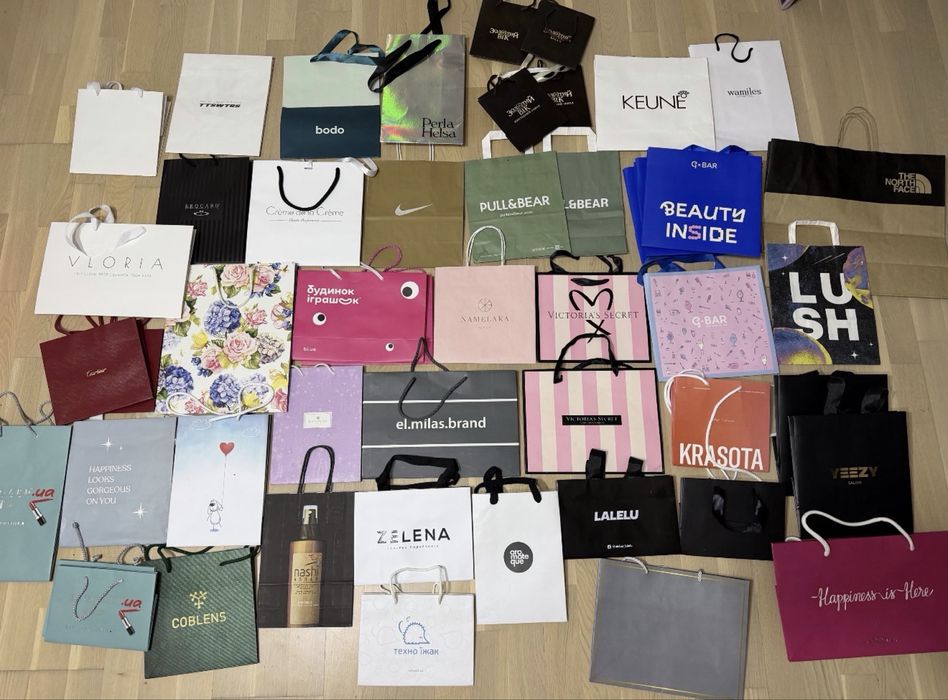 Брендові пакети tnf brocard g-bar золотий вік nike victoria secret cartier lancome