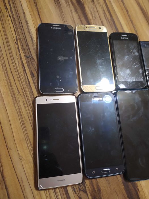 7 telefonów komórkowych + 6 smartfonów