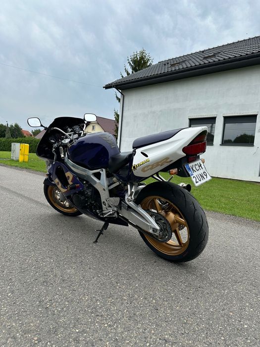 Honda CBR 900RR bdb stan doinwestowana  Zamiana