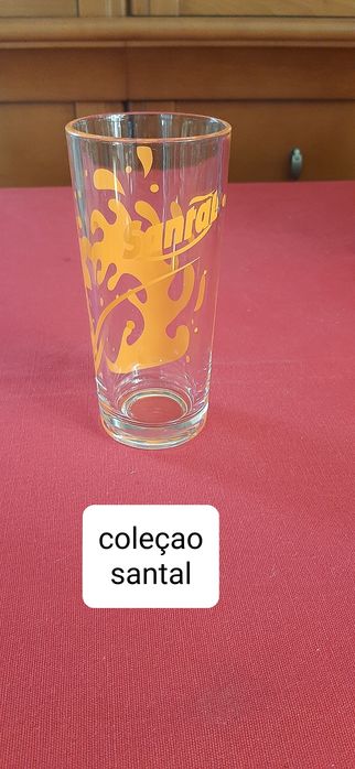 Copos altos novos de várias coleções