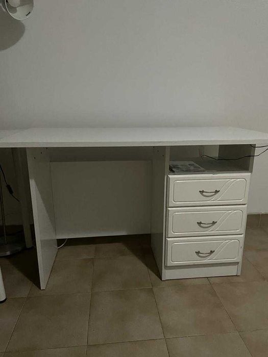 White secretary with storage drawers64585878168834121