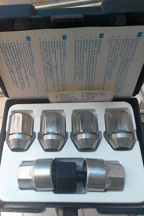 Pernos (fêmeas) de segurança Anti roubo Stil Bull H (Farad)