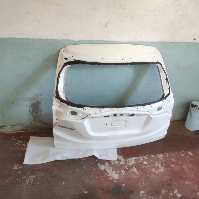 Ляда, задня кришка honda hr-v 15-22