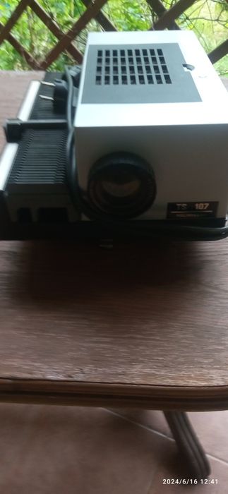 Rzutnik slajdów Malinverno TS 107