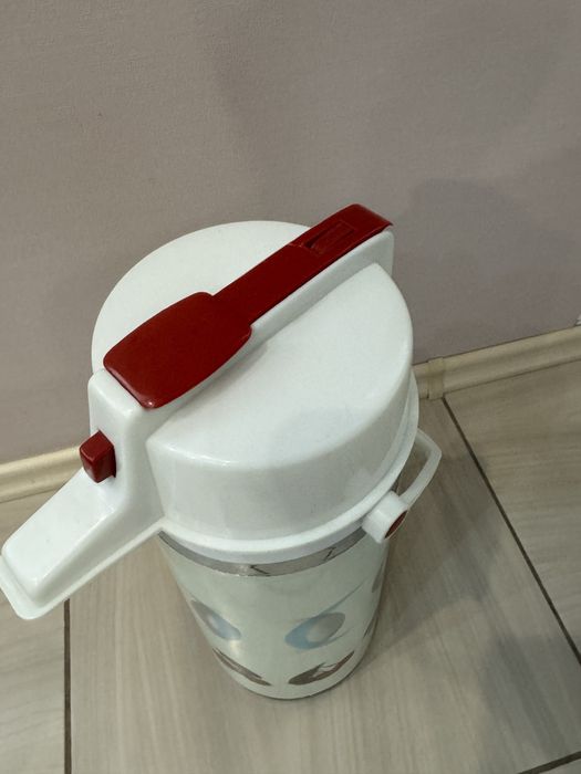 Термос помповый на 2 литра