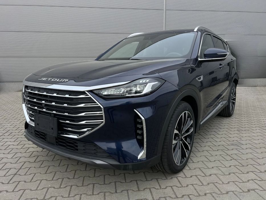 Jetour X70 Plus 7 miejscowy SUV dostępny od ręki