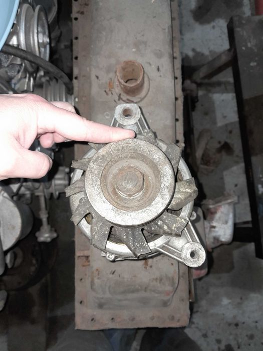 Генератор ЗИЛ 130