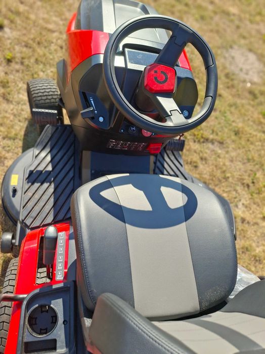 Traktorek Cedrus Premium C-TRAC-108HS wyrzut boczny 2- cylindry nowość 2026 !