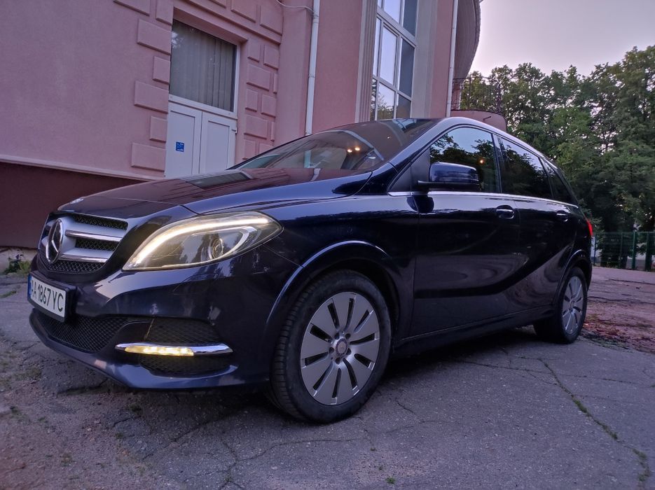 Продам автомобіль Mercedes -Benz B-Class 2017рік