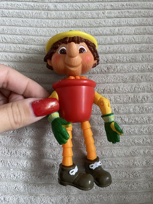 figurka to Bill lub Ben z serialu "The Flower Pot Men"