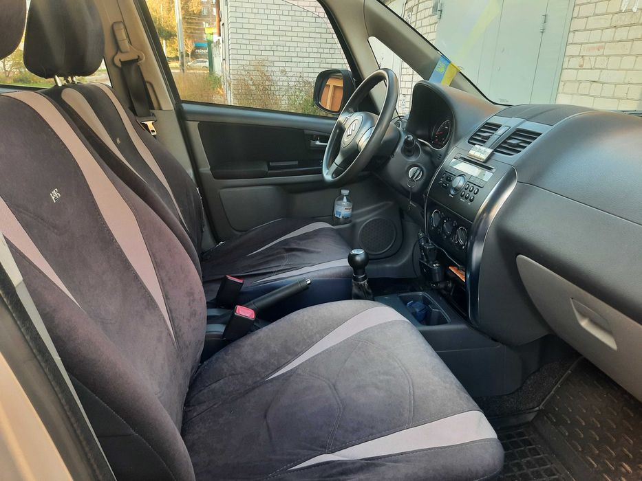Продам автомобіль Suzuki SX-4
