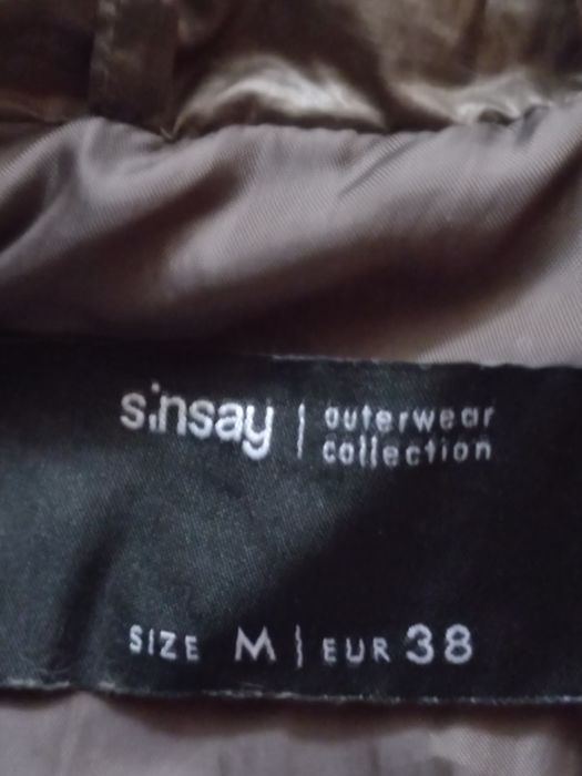 Куртка женская, б/у, зимняя, коричневого цвета.а