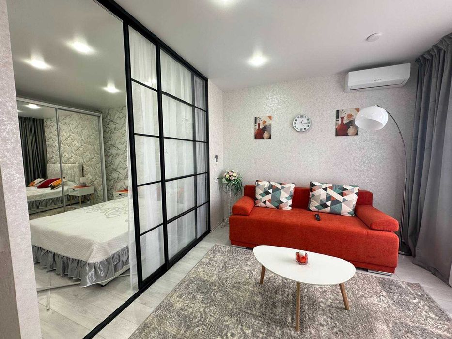 Продам однокімнатну квартиру біля моря