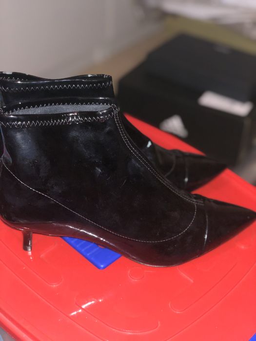 Botas Schutz verniz pretas cano curto salto medio! A estrear! Novo!