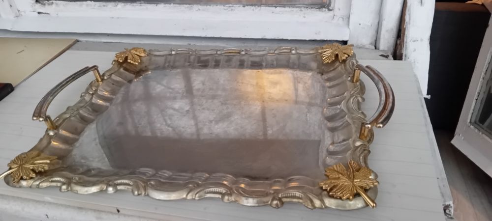 Sprzedam Zabytkową tace posrebrzana