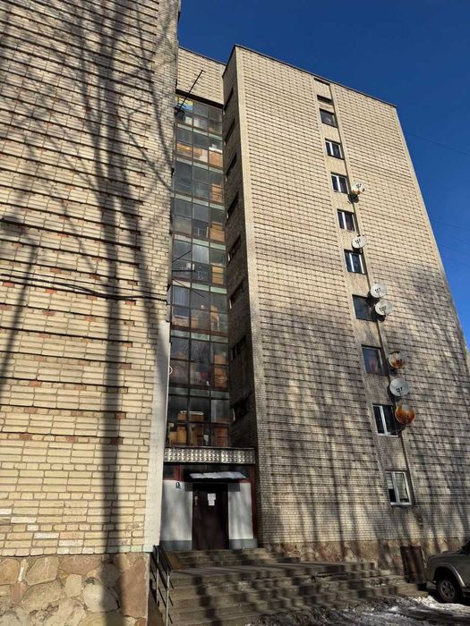 Оренда кімнати в гуртожитку, вул. Орлина, 8а (р-н 8 лікарні)