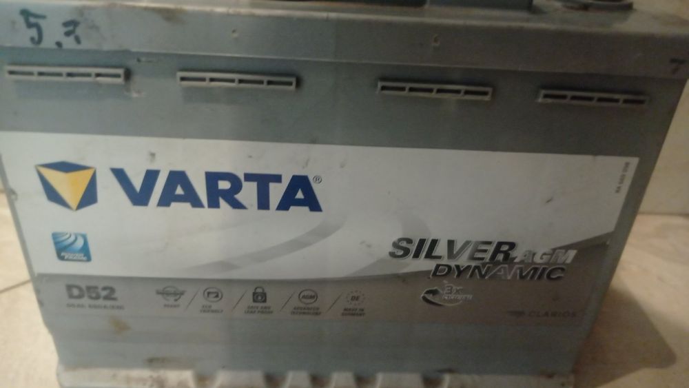 Продам б/у аккумулятор Varta Silver AGM D52 60 ah/680 en
