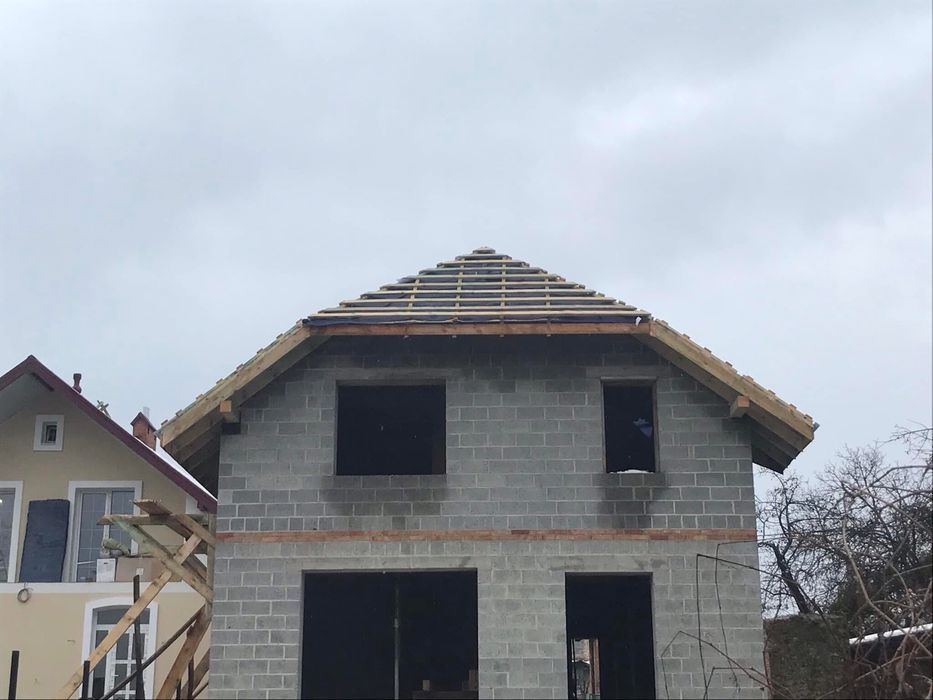 Виконуєм будівельні роботи