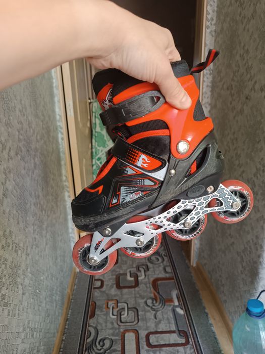 Роликові ковзани