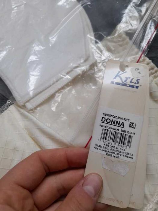 Kremowy biustonosz Donna Kris rozm 65J