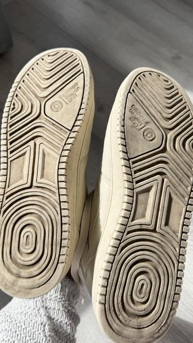 Високі кросівки Cropp 42 р