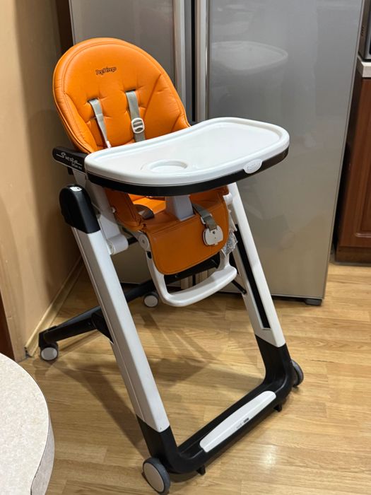 Стілець Для Годування Peg-Perego Siesta Follow Me