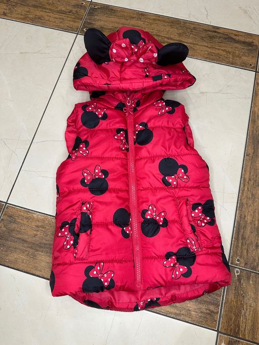 Жилет для дівчинки 104 розміру