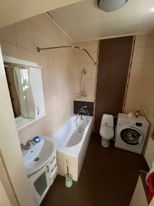 Продам сучасний будинок, сертификат