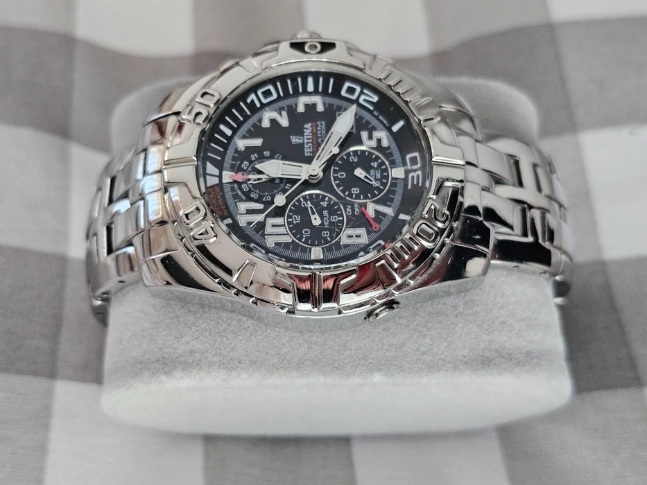 Relogio Festina  Swiss Made Cronometro VALOR NA LOJA 400 EUROS..