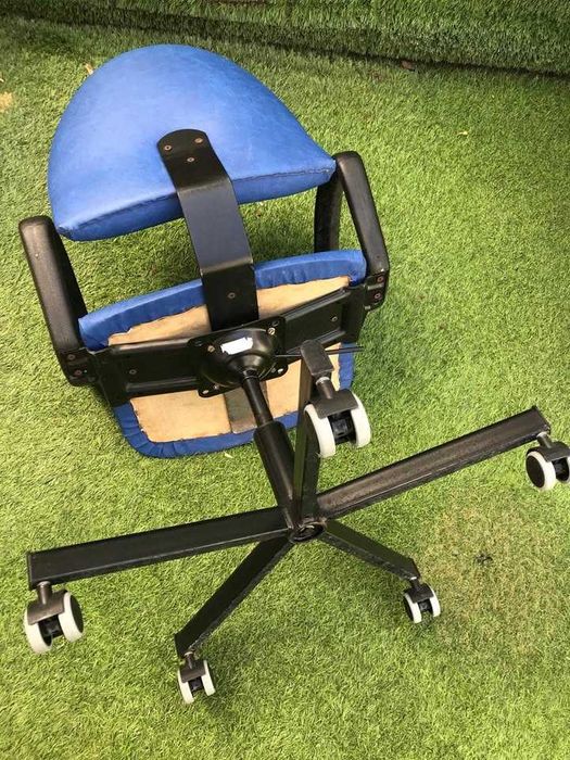 Cadeira Penteadora de cabeleireiro azul