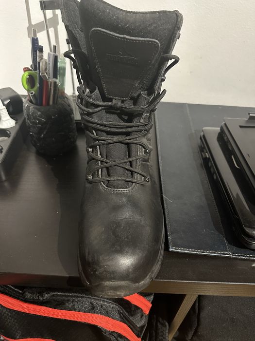 Vendo botas completamente novas