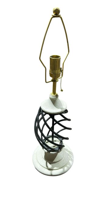 Candeeiro de Mesa Vintage - Design Espiral em Metal e Base de Pedra/Gesso