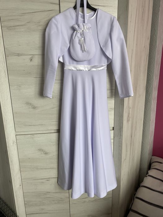 sukienka alba komunijna dla dziewczynki z narzutka bolerkiem halka i t