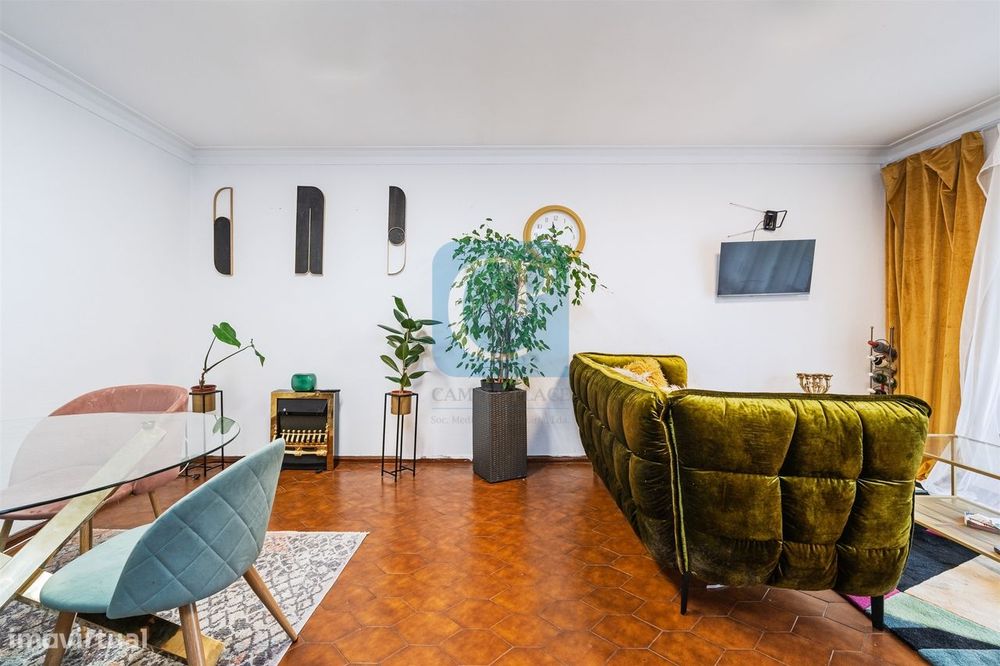 Apartamento T2 à Avenida da Conduta em Gondomar — Gondomar (São Cosme), Valbom E Jovim, Porto
