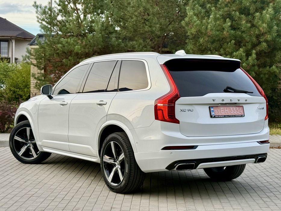 Volvo XC90 R-Design