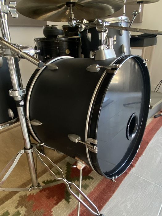 Bateria acustica kit Bombo 22” Tom 13” e 16”