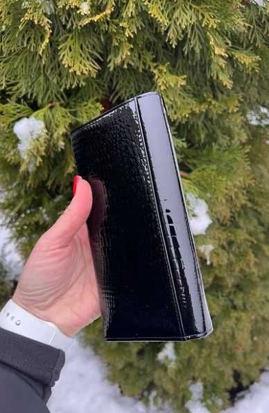 Кошелек из натуральной кожи